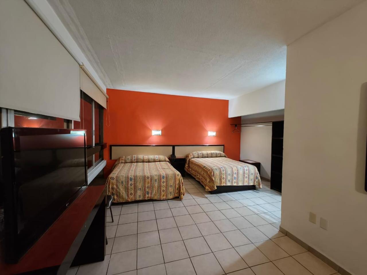 Hotel Montreal Leon Luaran gambar
