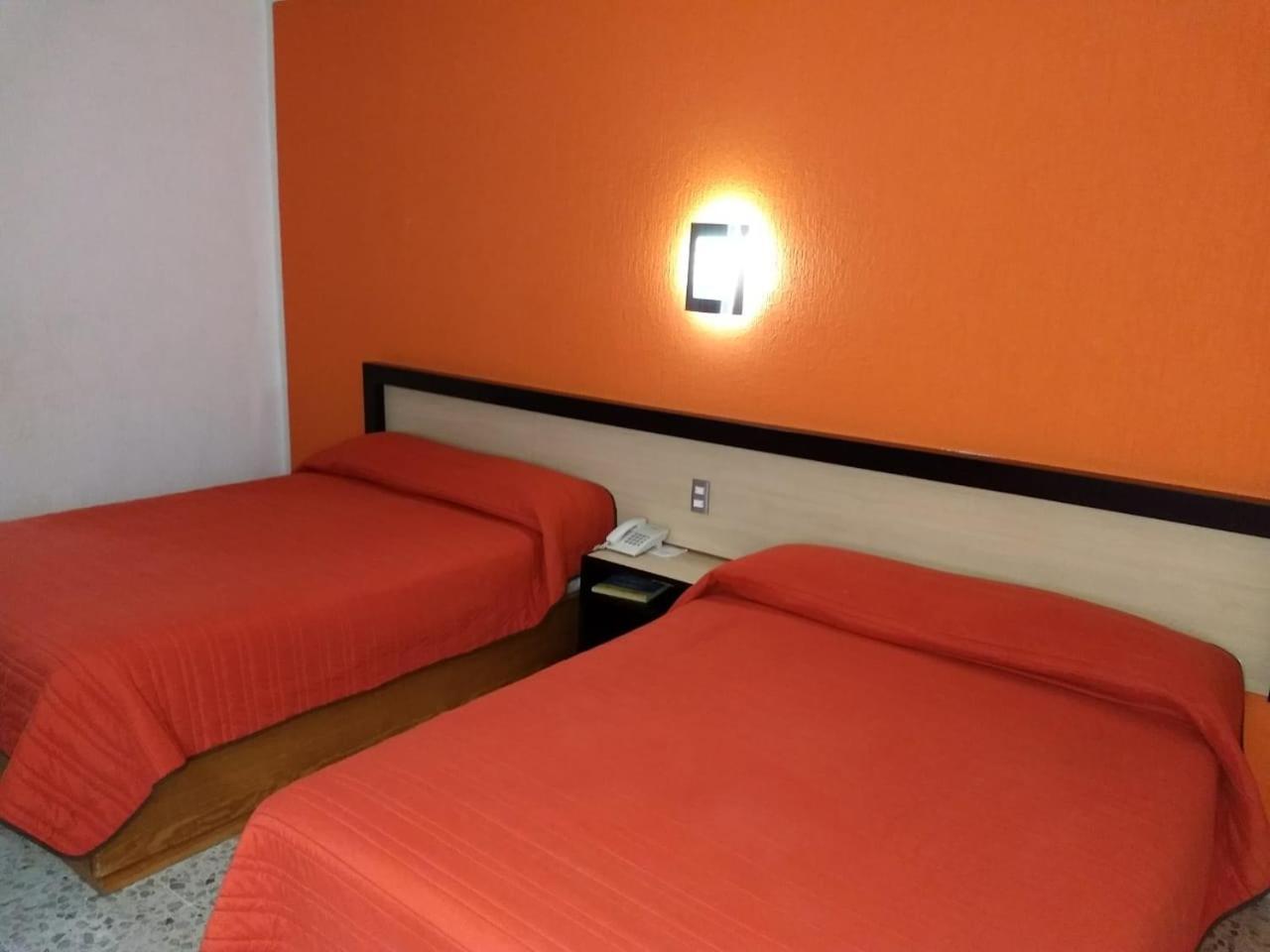 Hotel Montreal Leon Luaran gambar
