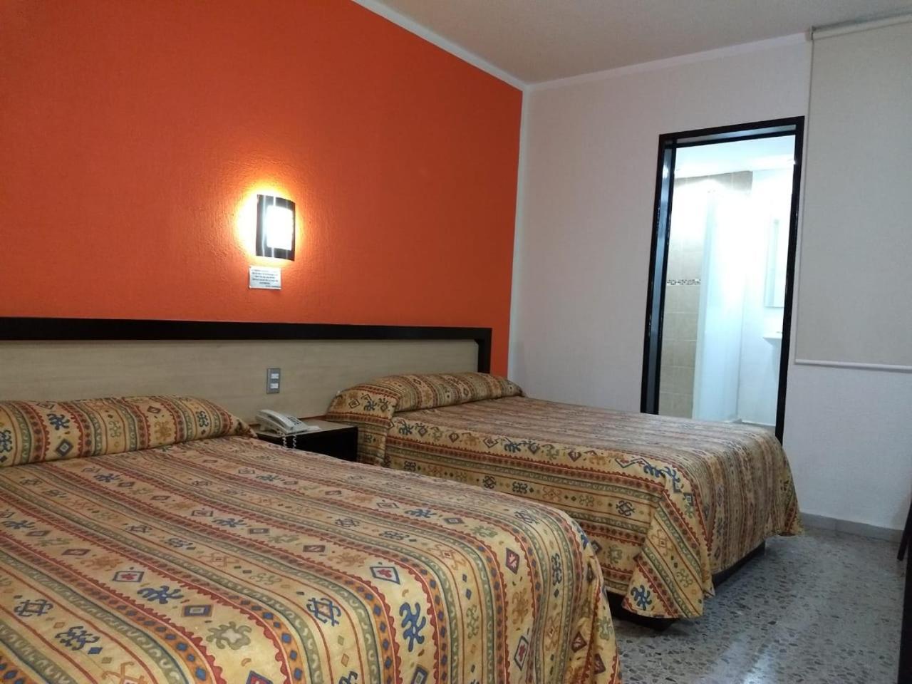 Hotel Montreal Leon Luaran gambar