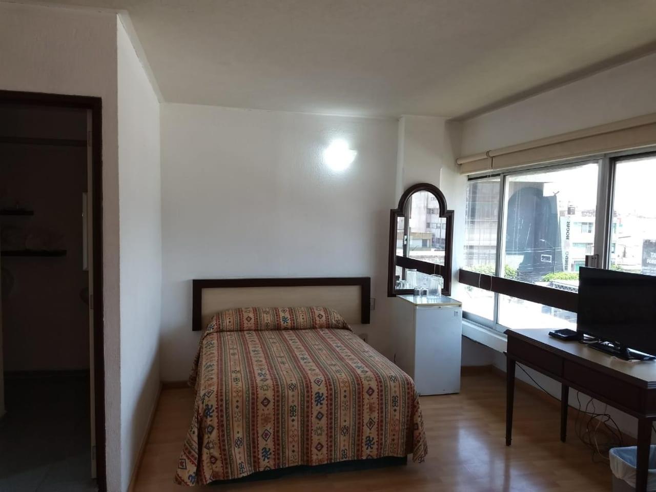 Hotel Montreal Leon Luaran gambar