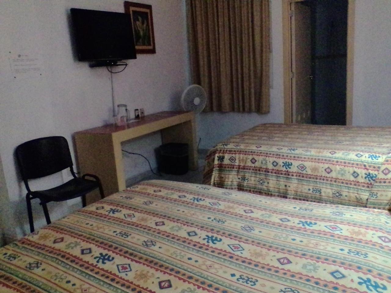 Hotel Montreal Leon Luaran gambar